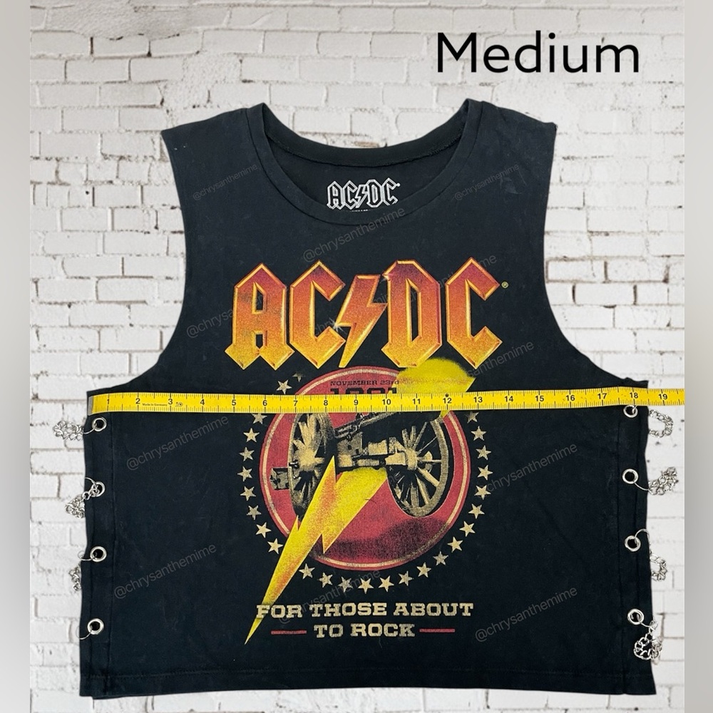 NEW AC/DC WASHED TEE WITH SIDE CHAIN - Picture 9 of 11